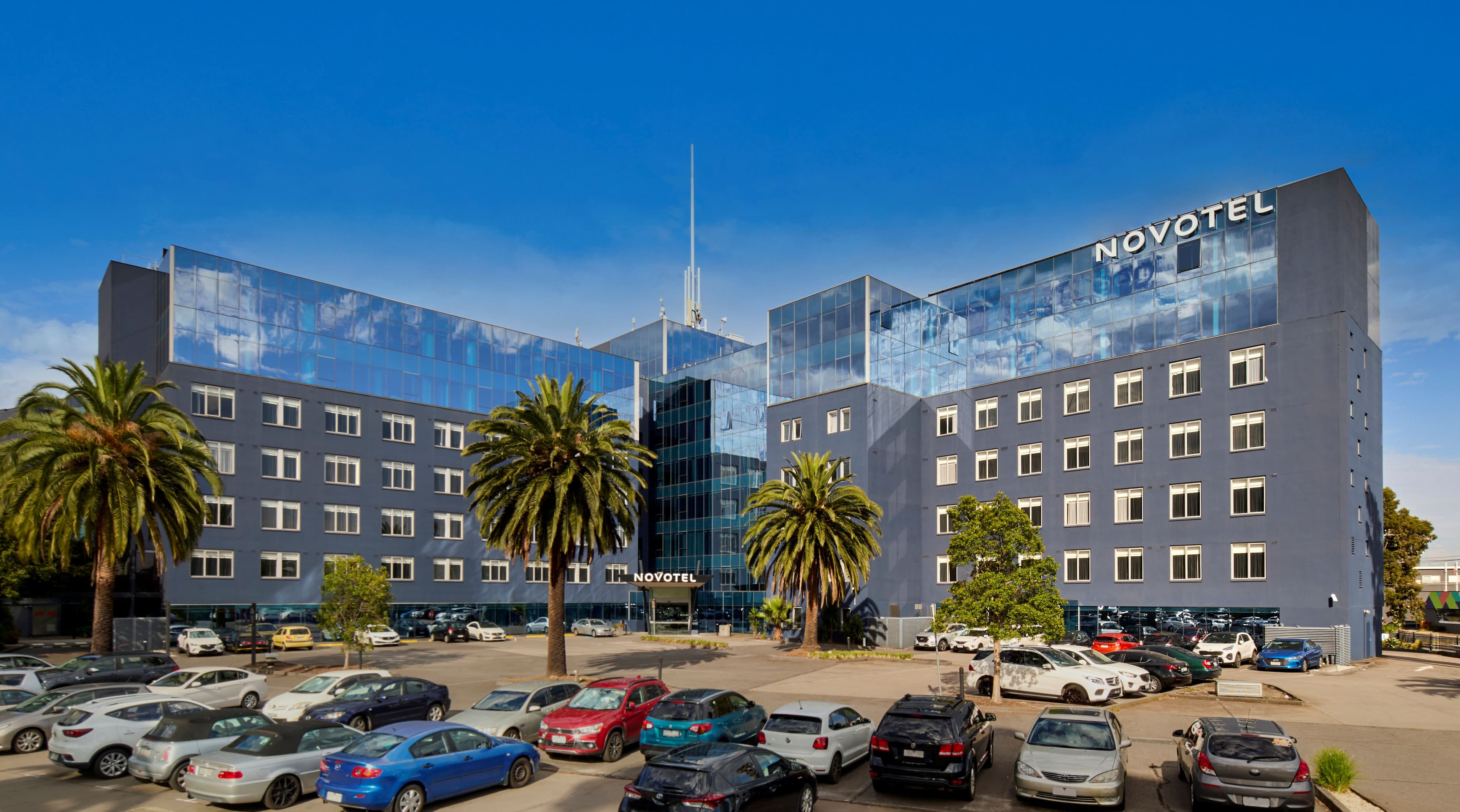 Novotel Melbourne Preston hero
